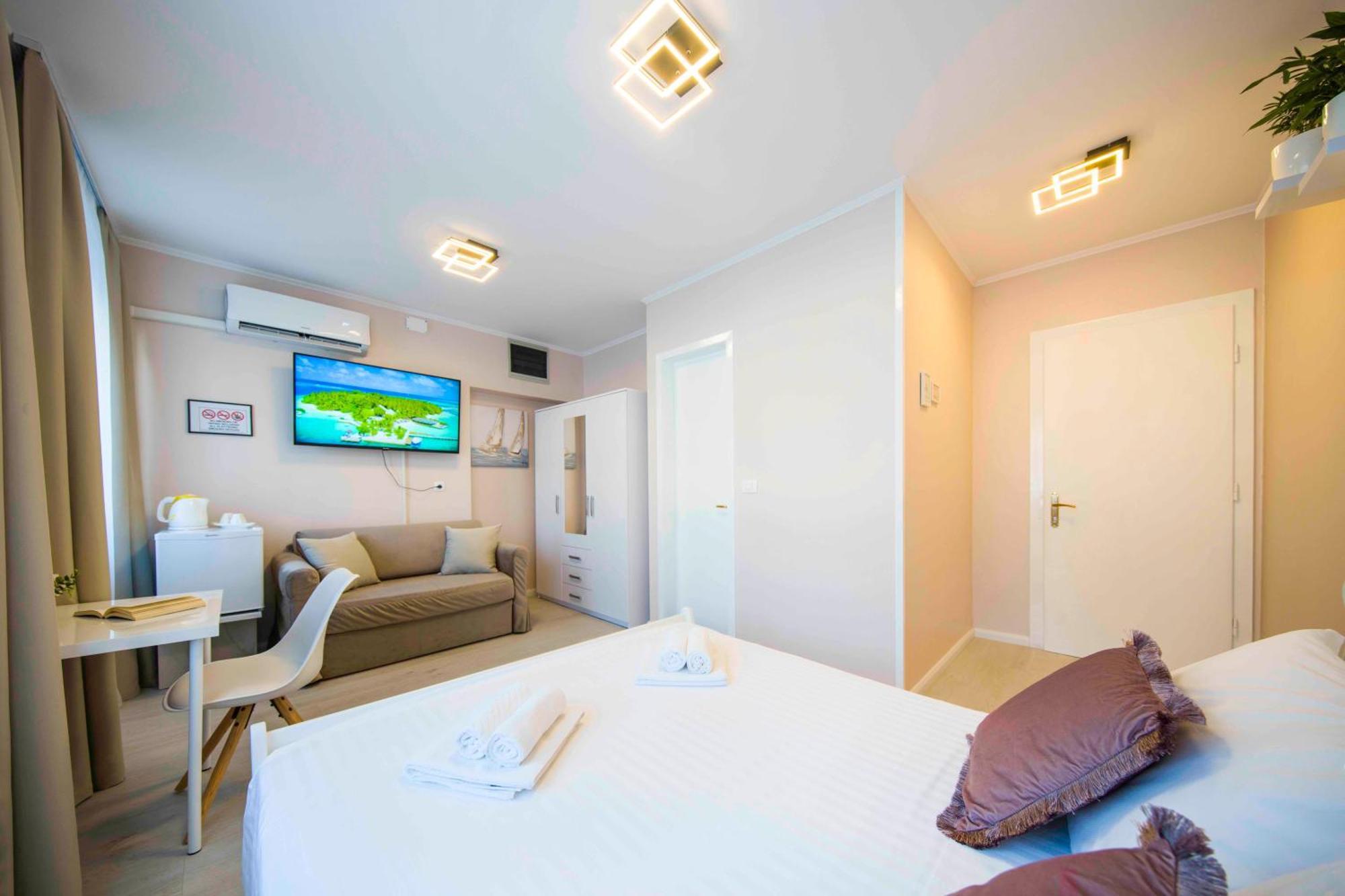A-More Accommodation สปลิท ภายนอก รูปภาพ